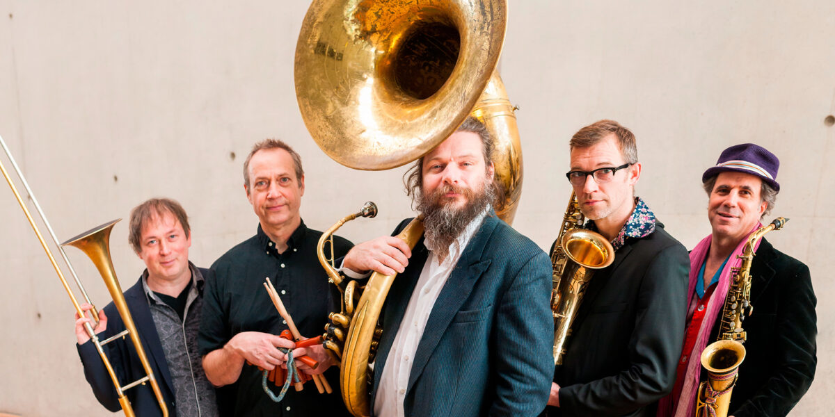 DJDBQ | DE JONGENS DRIEST BRASS QUINTET