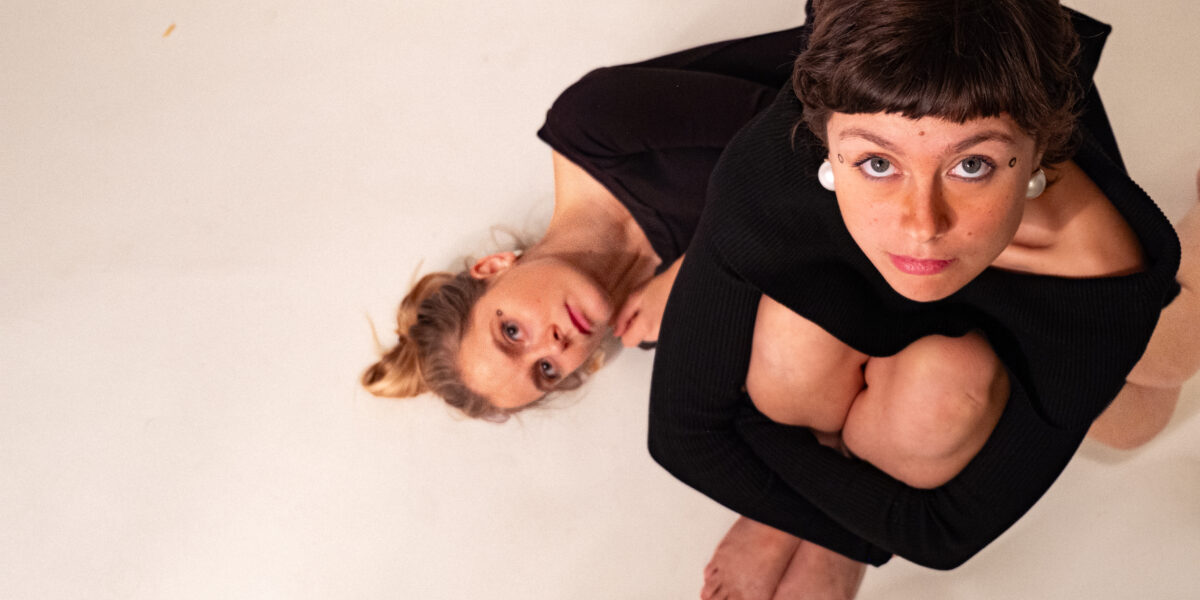 Escarteen Sisters | willow tree
